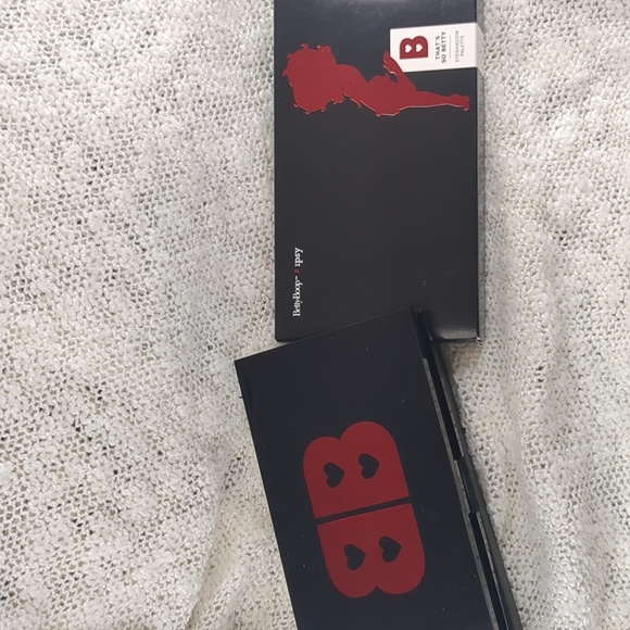 BETTY BOOP x ipsy That's So Betty Eyeshadow Palette, 12g/0.42oz - Picture 15 of 15
